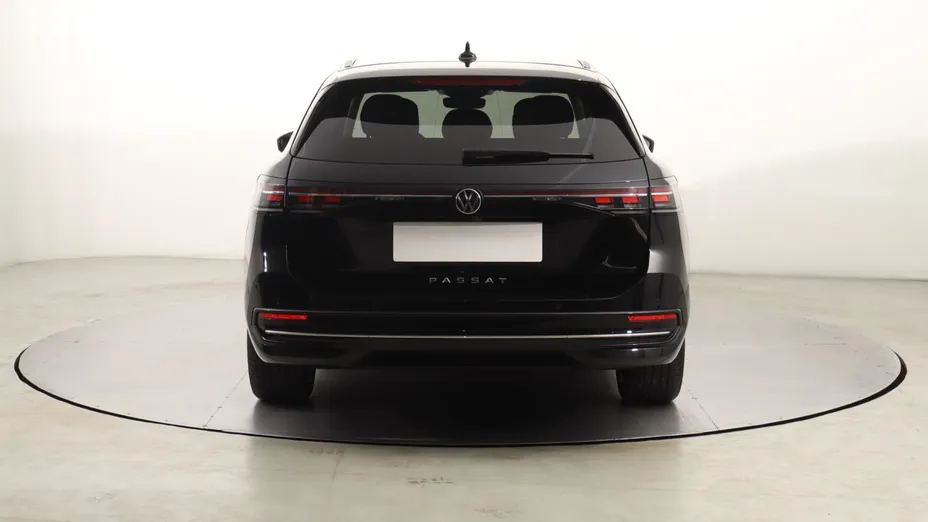 VW Passat -