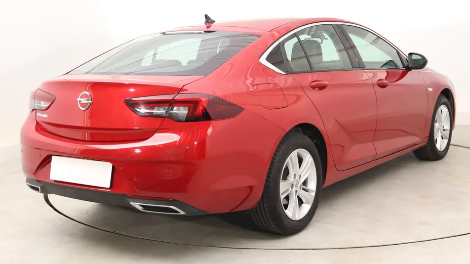 Opel Insignia -