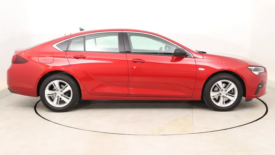 Opel Insignia -