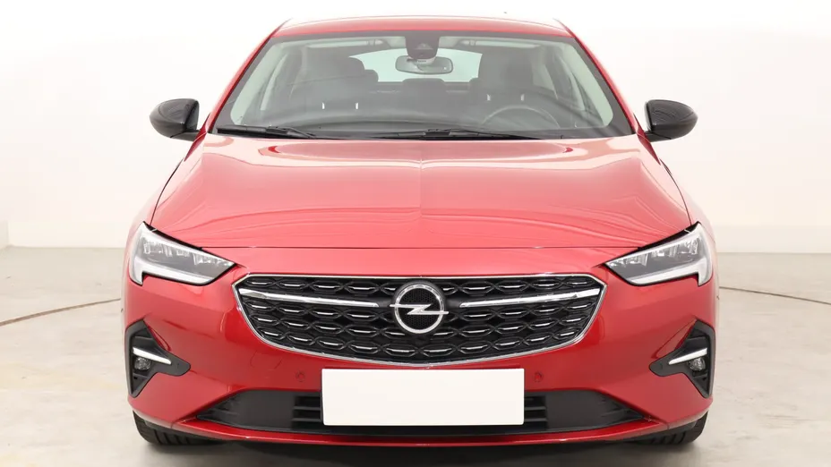 Opel Insignia -