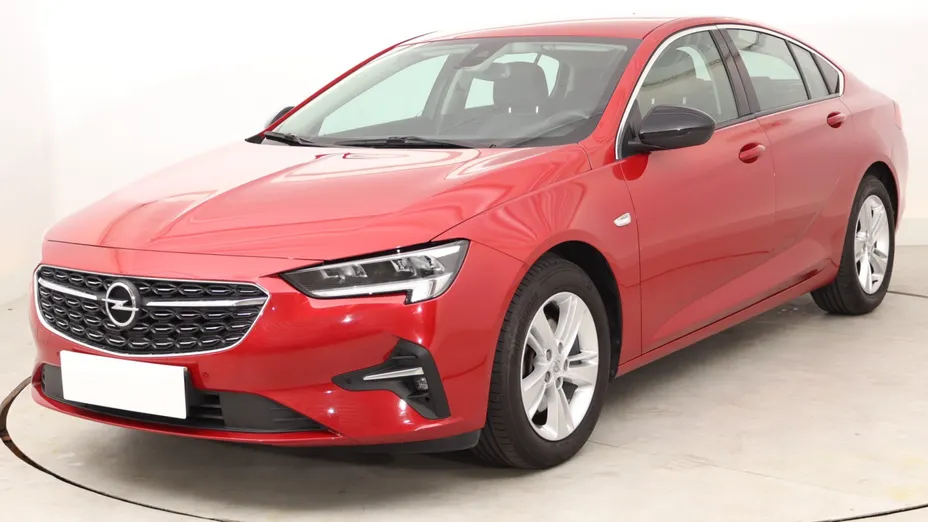 Opel Insignia -