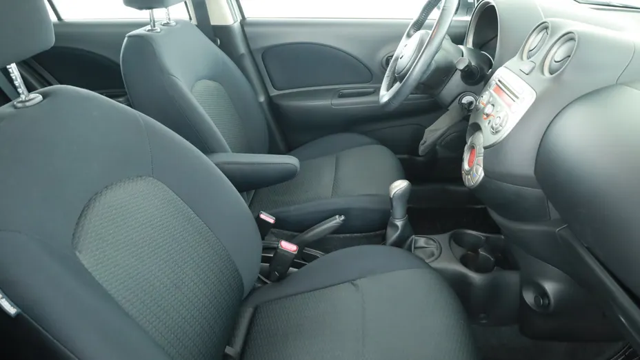 Nissan Micra -