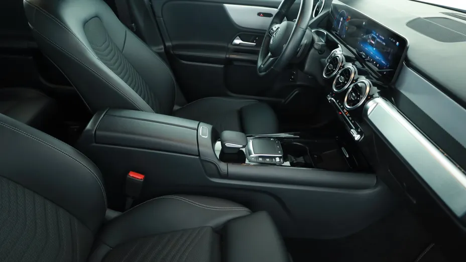 Mercedes GLB -
