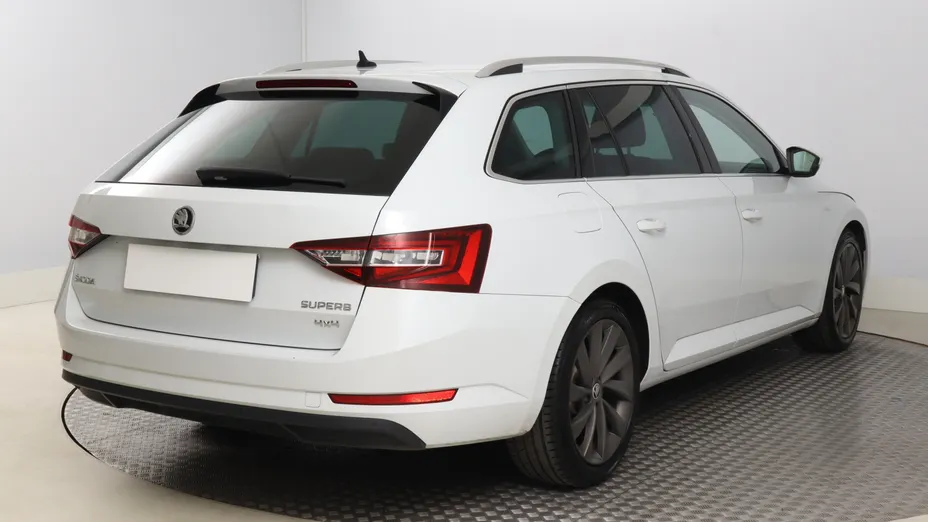 Skoda Superb -