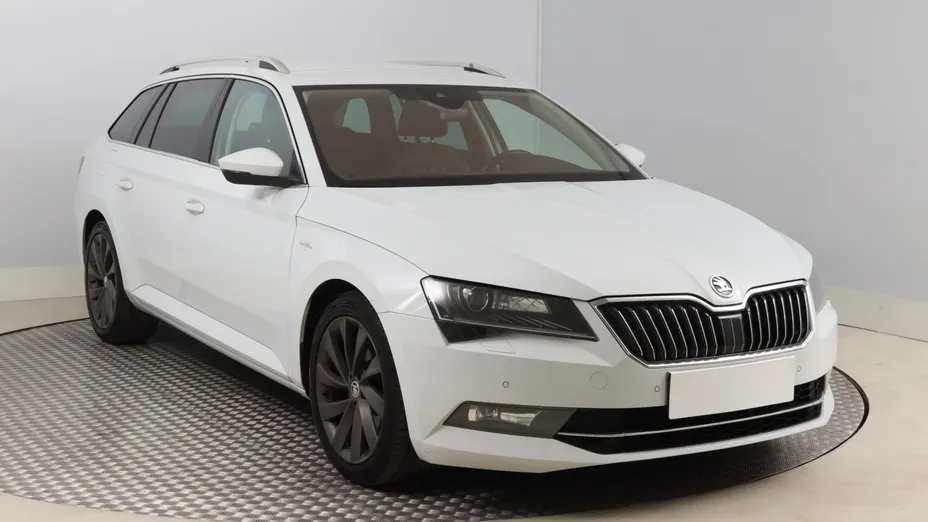 Skoda Superb -