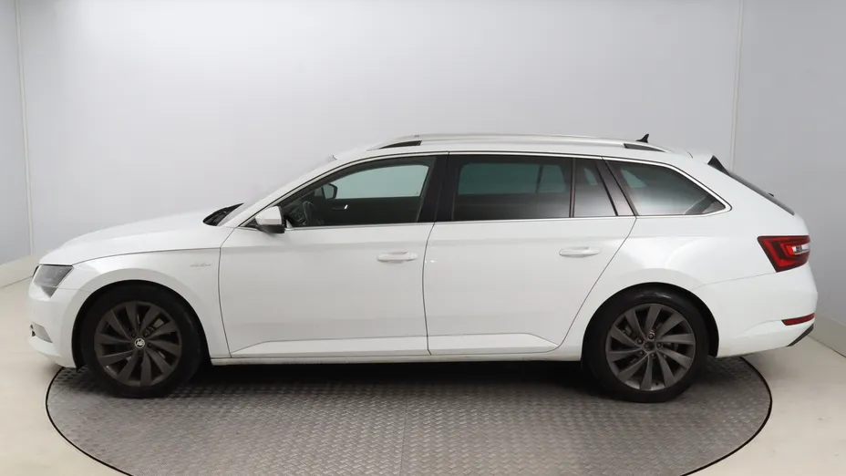 Skoda Superb -