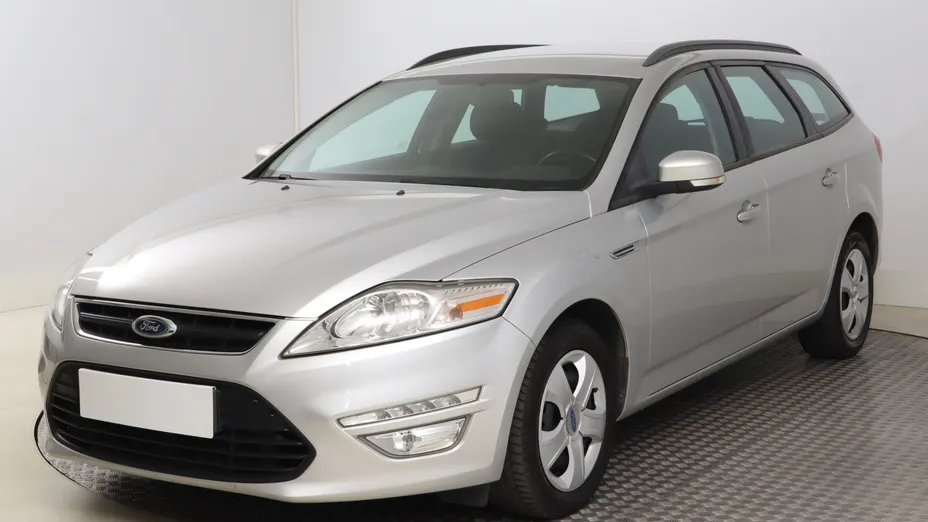 Ford Mondeo -