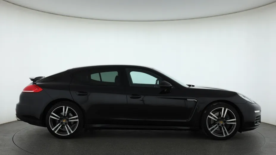Porsche Panamera -