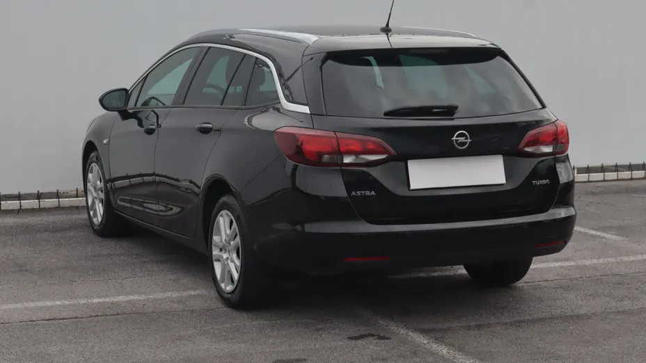 Opel Astra -