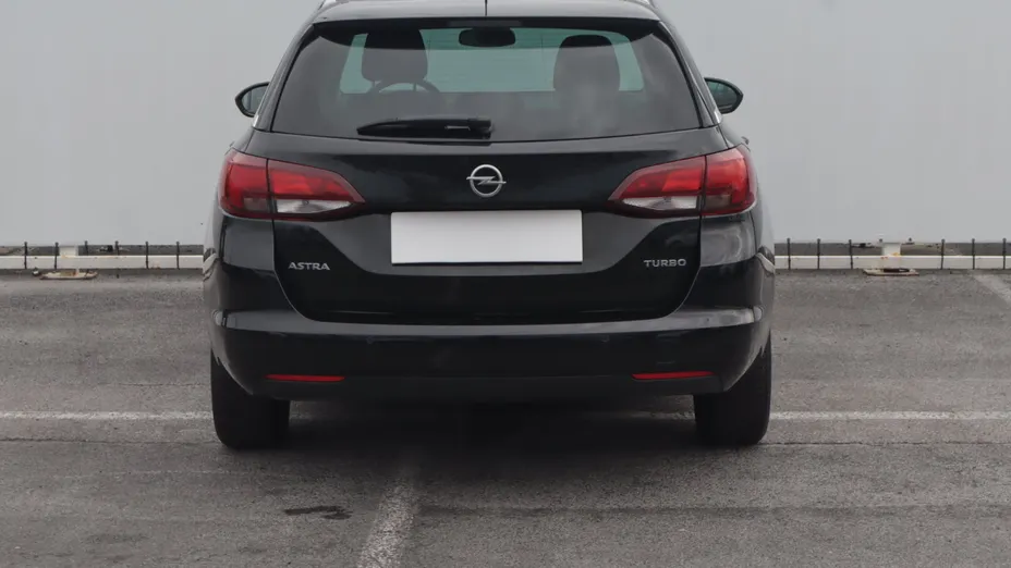 Opel Astra -
