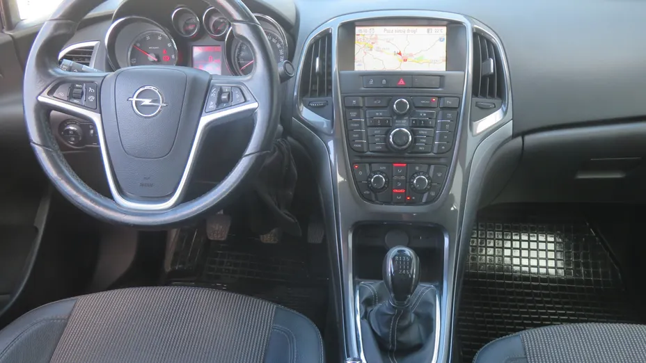 Opel Astra -