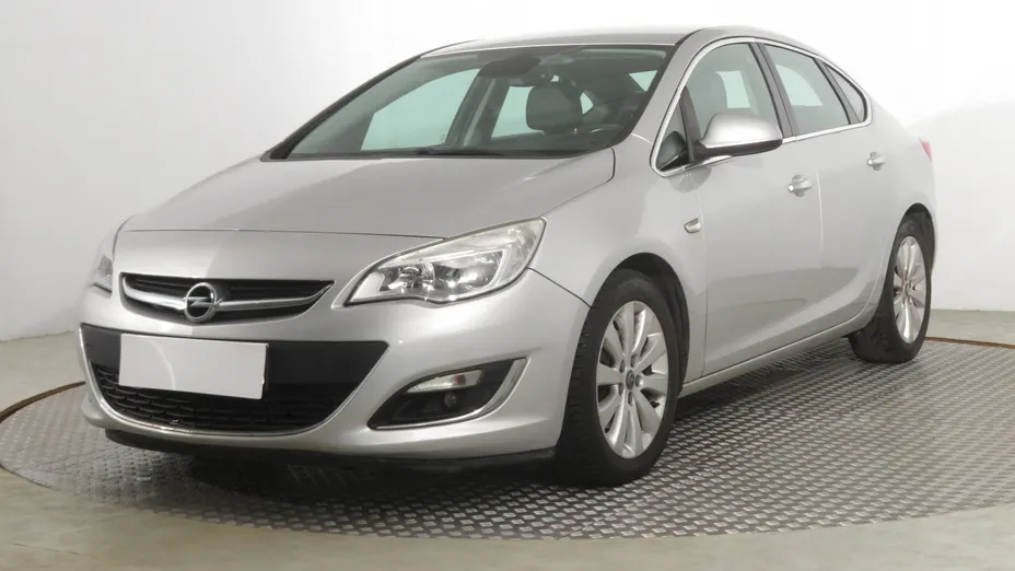 Opel Astra -