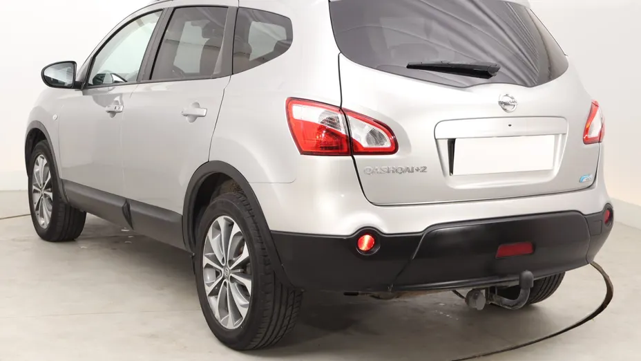 Nissan Qashqai+2 -