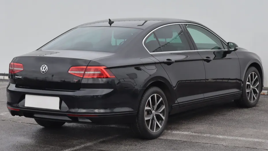 VW Passat -