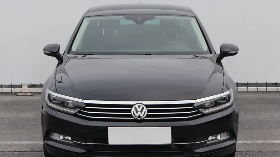 VW Passat -