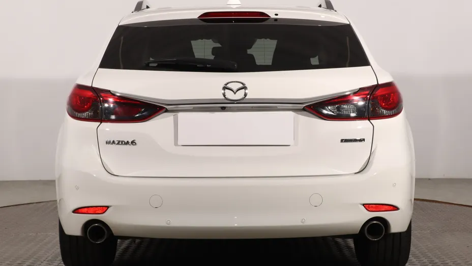 Mazda 6 -