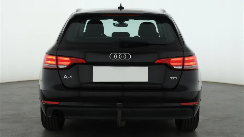 Audi A4 -