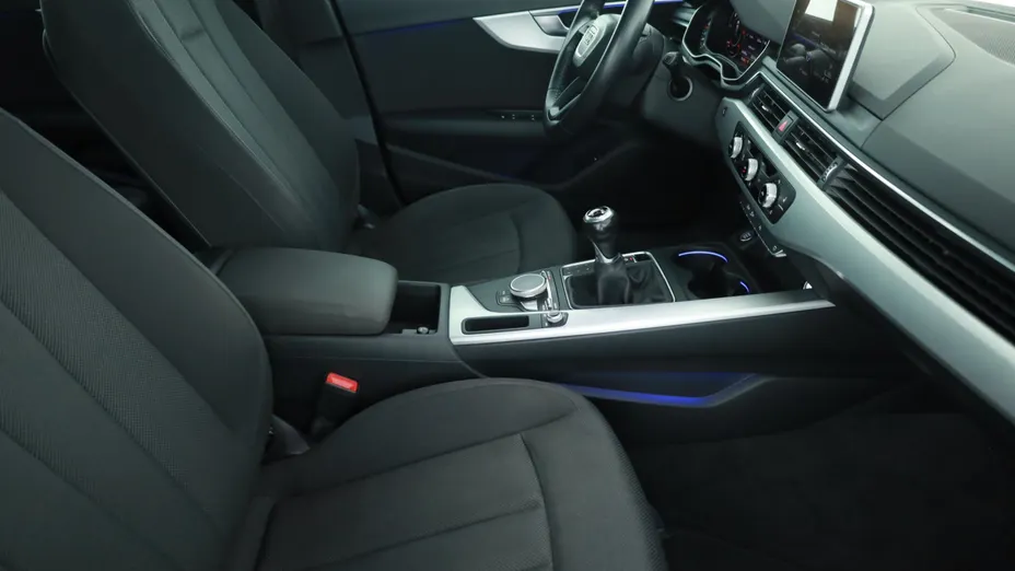 Audi A4 -
