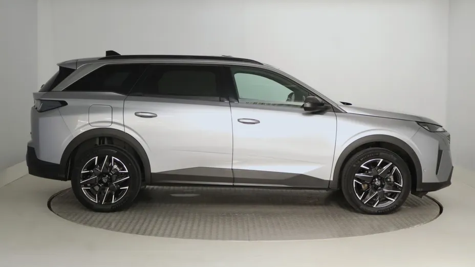 Peugeot 5008 -