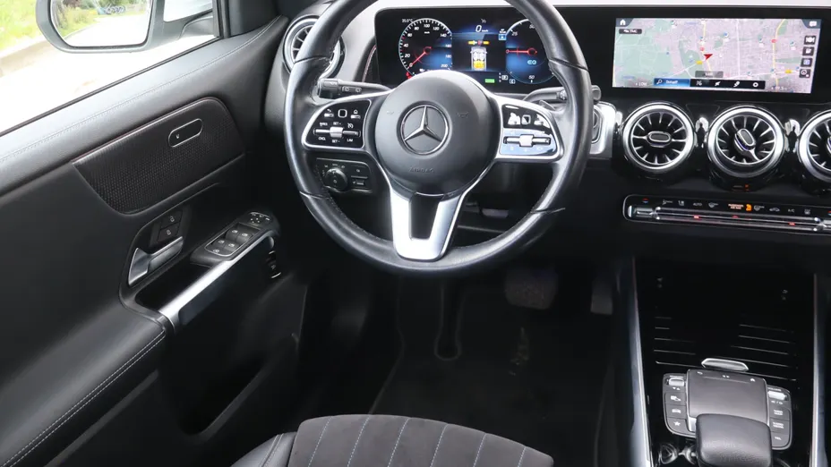 Mercedes EQB -