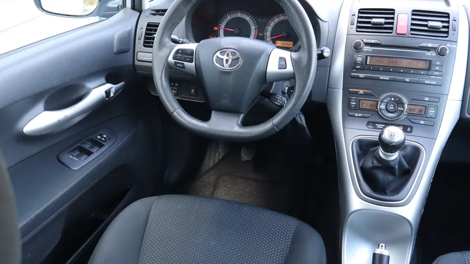 Toyota Auris -