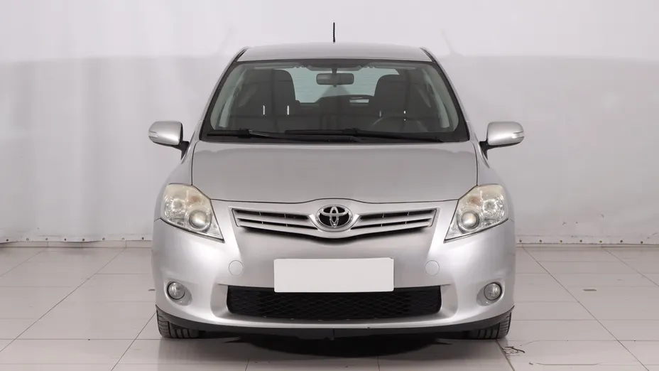 Toyota Auris -