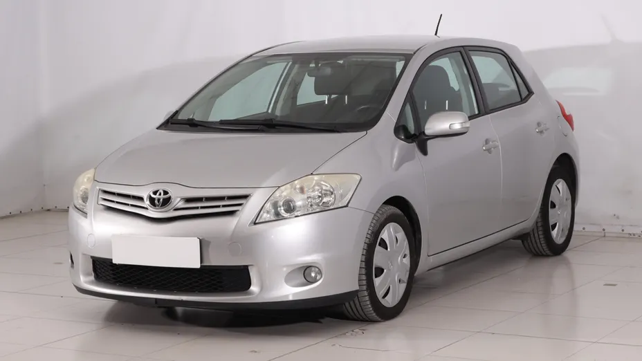 Toyota Auris -