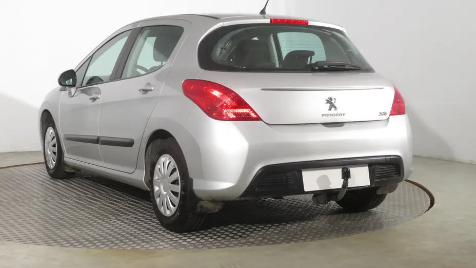 Peugeot 308 -