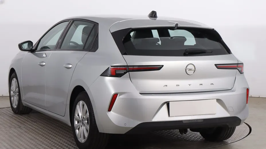 Opel Astra -