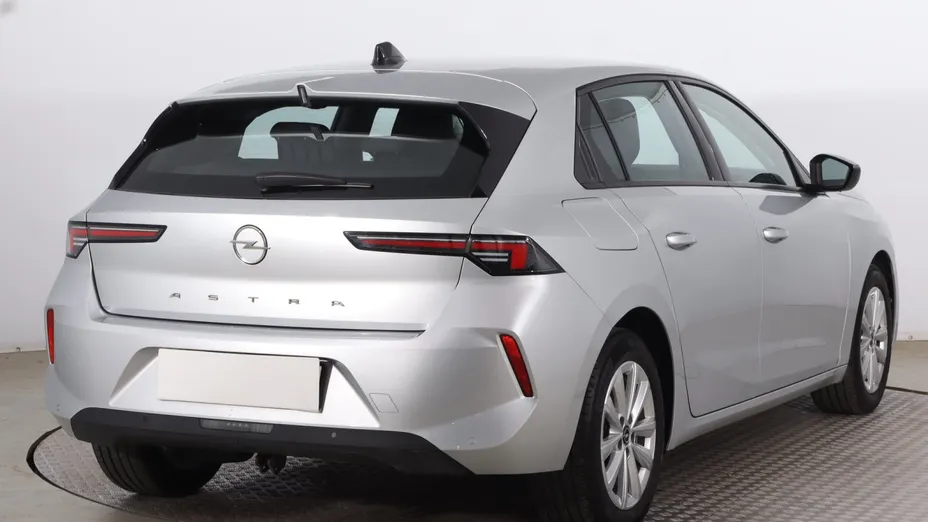 Opel Astra -