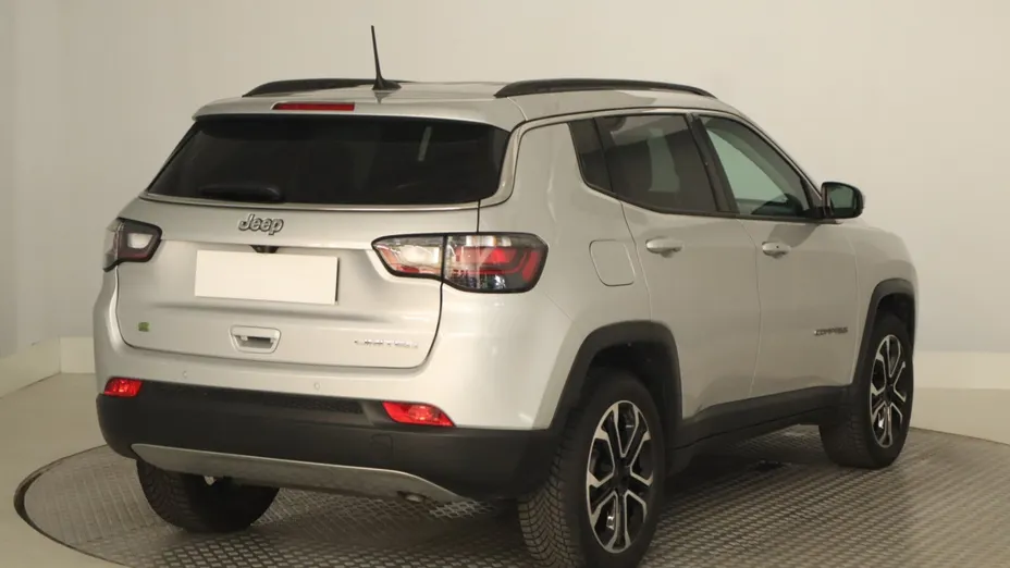Jeep Compass -