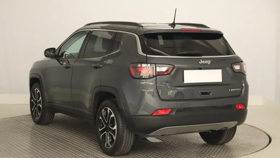 Jeep Compass -
