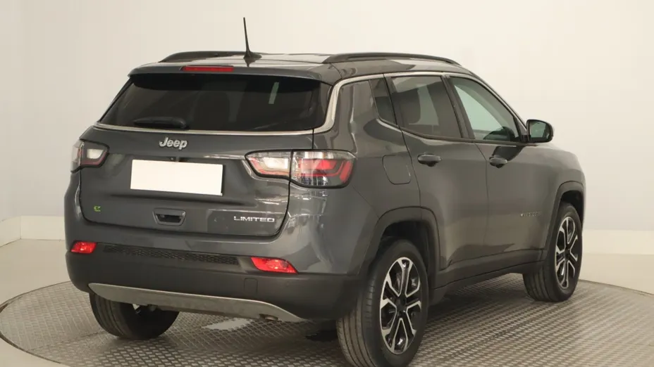 Jeep Compass -