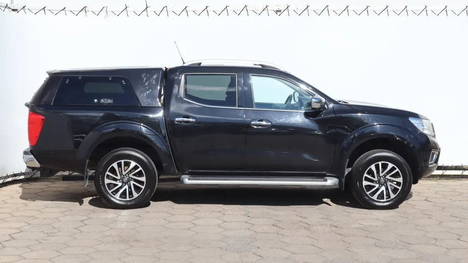 Nissan Navara -