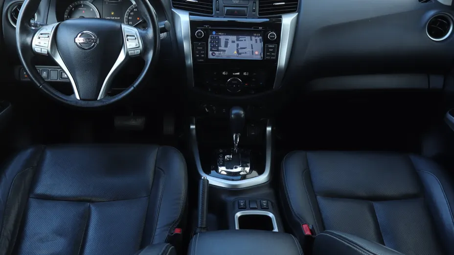Nissan Navara -