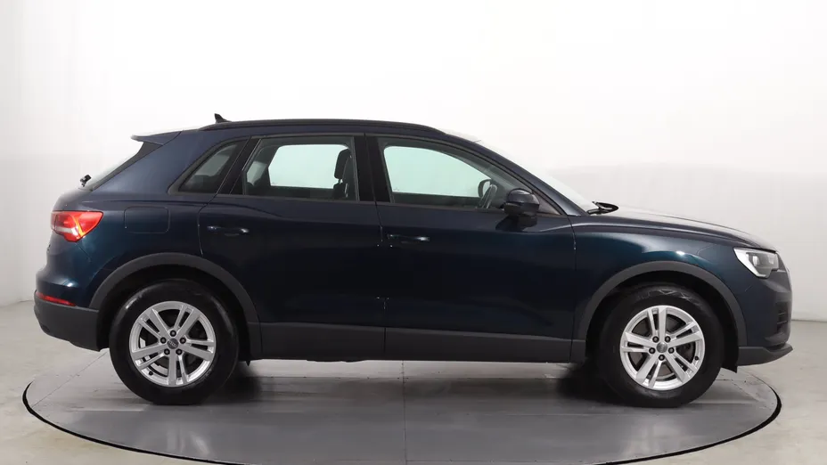 Audi Q3 -