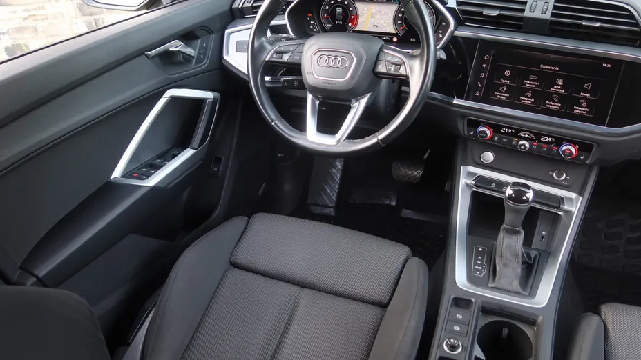 Audi Q3 -