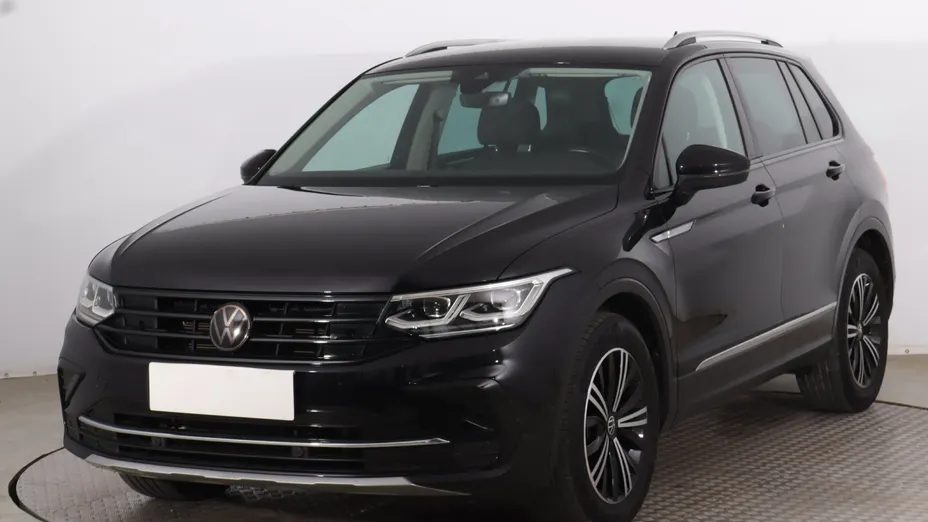 VW Tiguan -