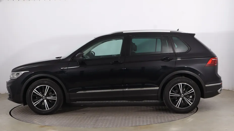 VW Tiguan -