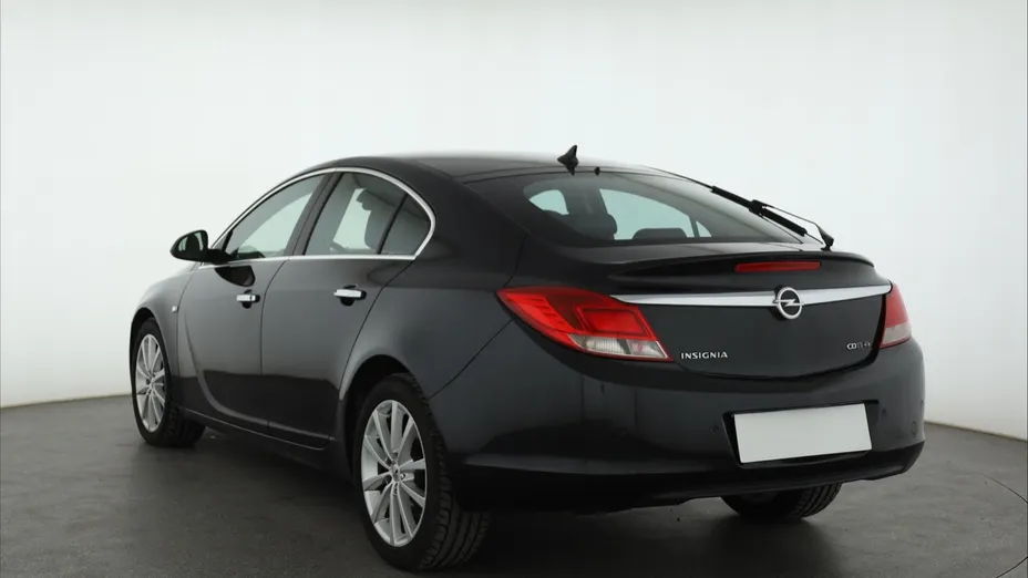 Opel Insignia -