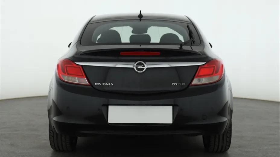 Opel Insignia -