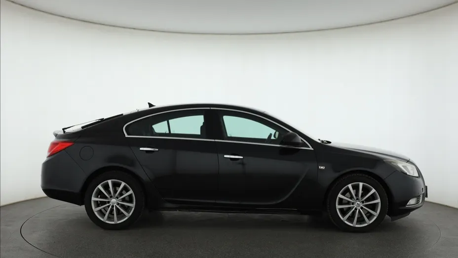 Opel Insignia -