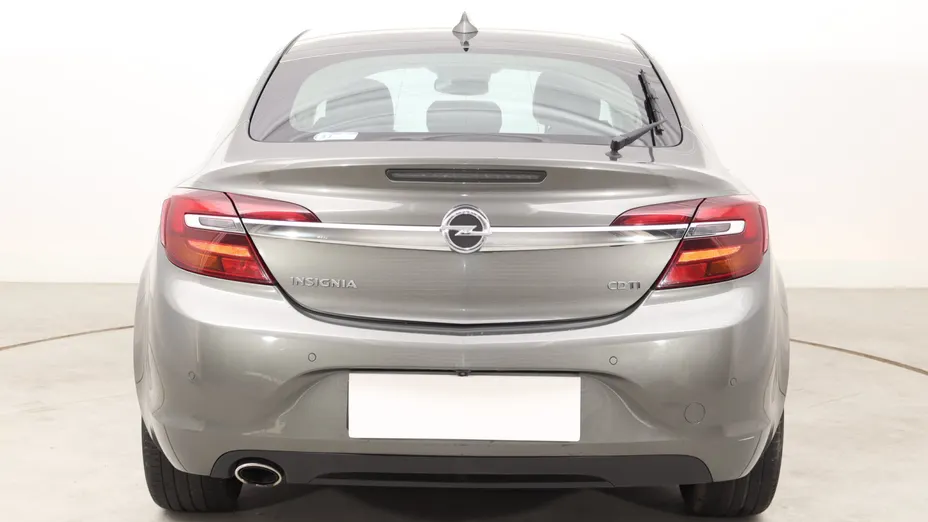 Opel Insignia -
