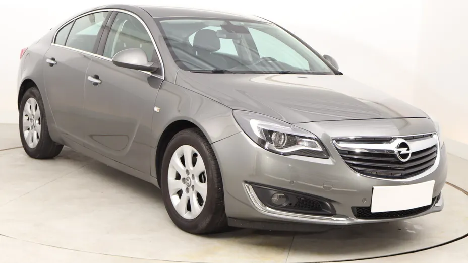 Opel Insignia -