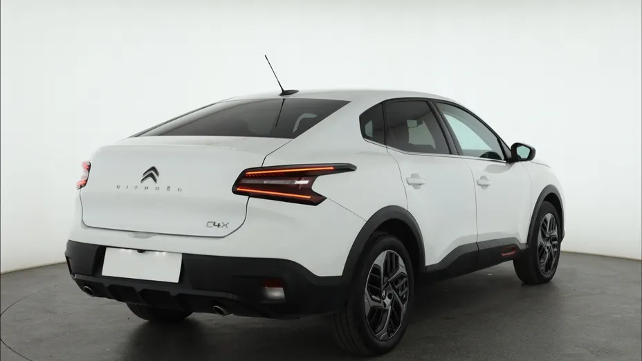 Citroen C4 X -