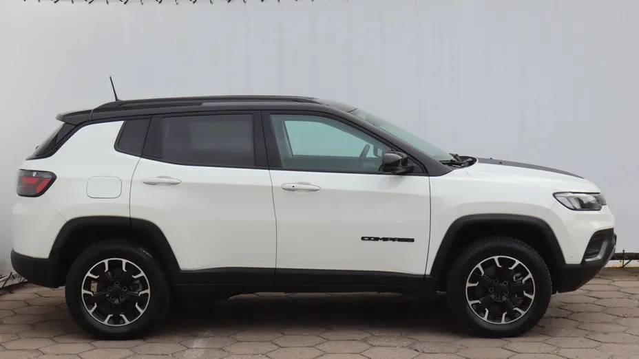 Jeep Compass -