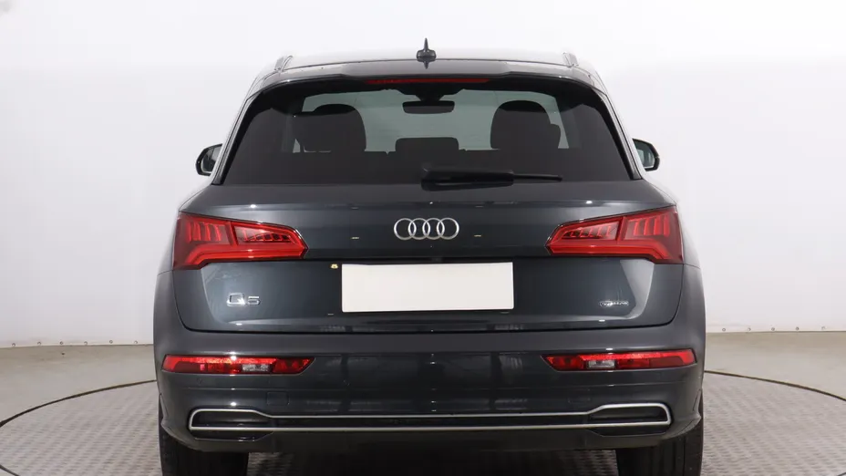 Audi Q5 -