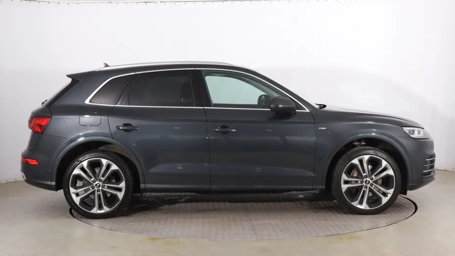 Audi Q5 -