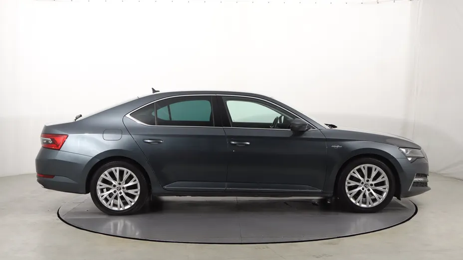 Skoda Superb -