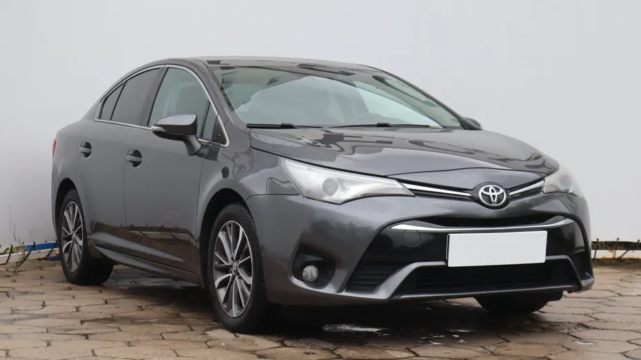 Toyota Avensis -